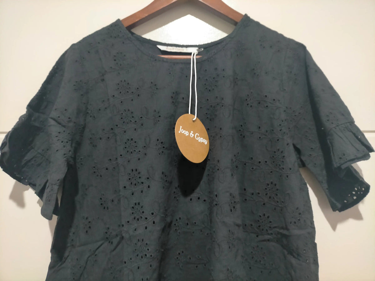 Coastal Broderie Top - Black Kenzie Tenzie