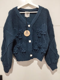 Jaase Cozy Knit Cardi Floral navy blue – flat lay front view