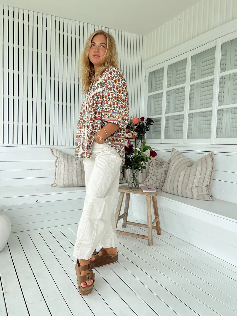 Bee Blouse Harlowe print