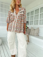 Bee Blouse Harlowe print