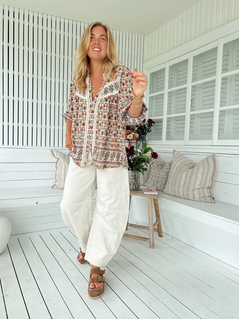 Bee Blouse Harlowe print