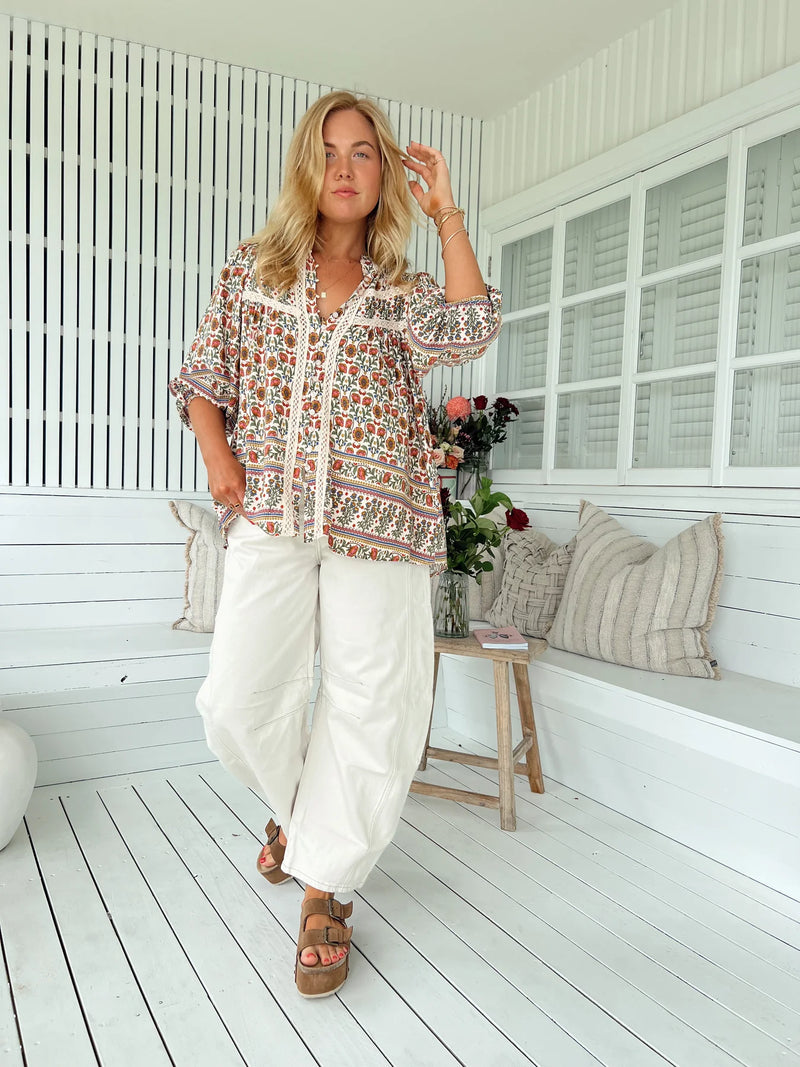 Bee Blouse Harlowe print