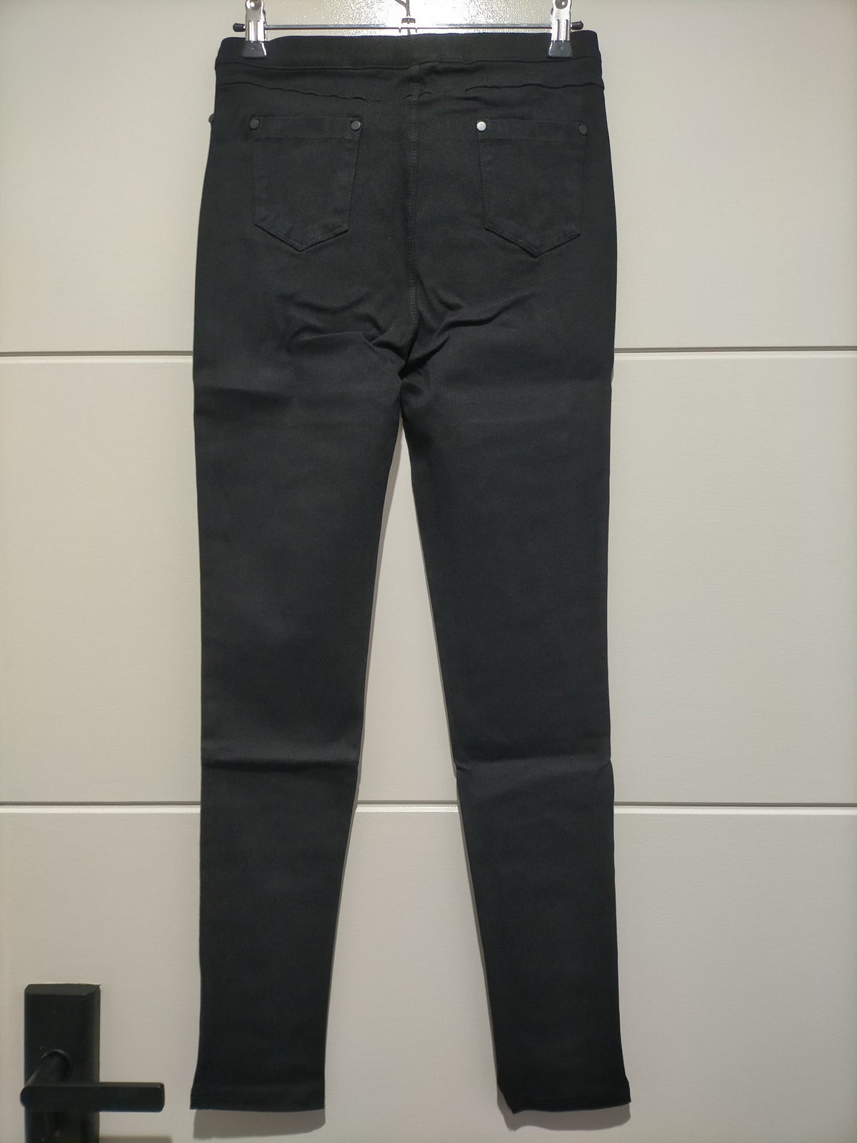Mia Ava Jegging High Waisted in Plain ~ Black