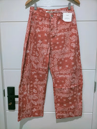 Bandana Paisley Barrel Jeans ~ Soft Wine
