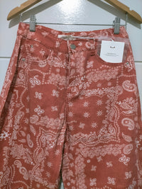 Bandana Paisley Barrel Jeans ~ Soft Wine