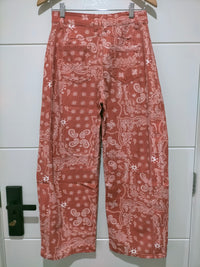 Bandana Paisley Barrel Jeans ~ Soft Wine