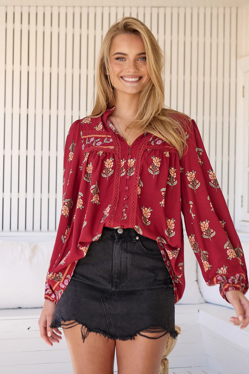 Bee Blouse Grenache print