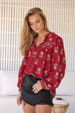 Bee Blouse Grenache print