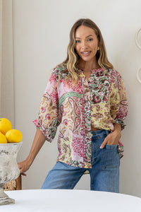 Marbella Blouse Paisley Pink print – front styled model shot with blue jeans