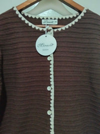 Praline Ribbed Blanket Stitch Cardi chocolate – flat lay close-up of front showing ribbed detail and buttons