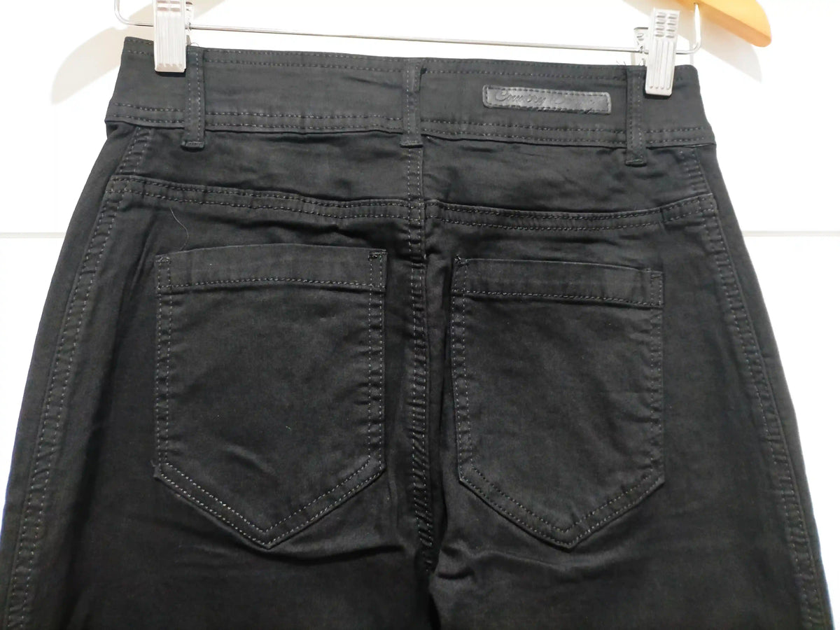 Sailor Wide Leg Pocket Jeans black – flat lay close-up of back