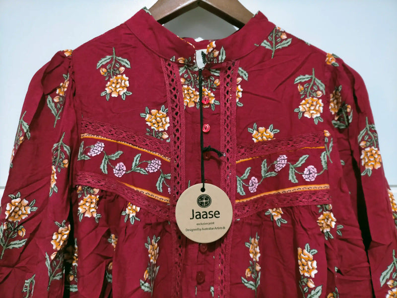 Bee Blouse Grenache print