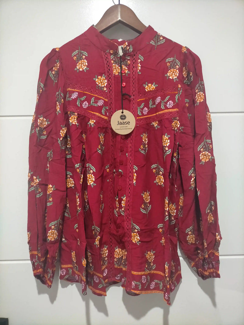 Bee Blouse Grenache print