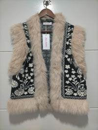 Coachella Lombard Vest Black
