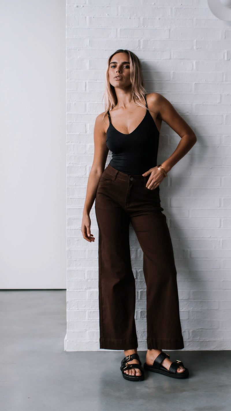 Brownstone Straight Leg Flare Jeans - Chocolate