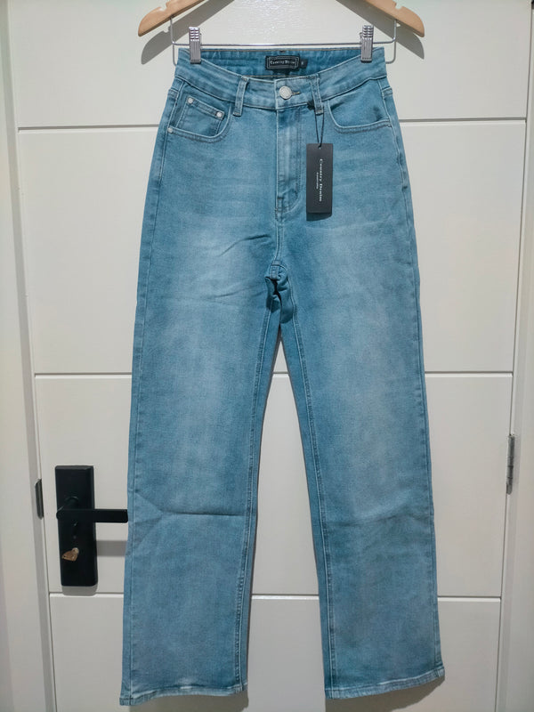 Lou Lou Straight Leg Mum Jeans ~ Vintage Light Blue