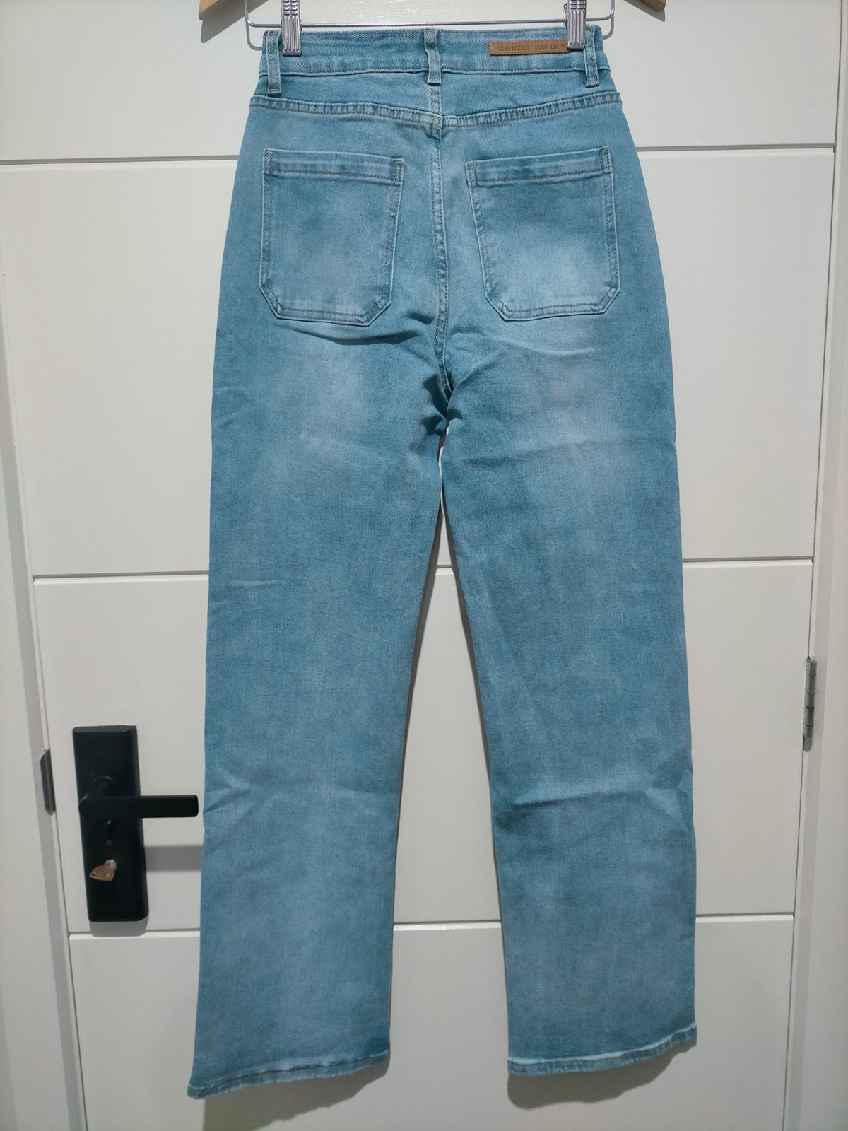 Lou Lou Straight Leg Mum Jeans ~ Vintage Light Blue