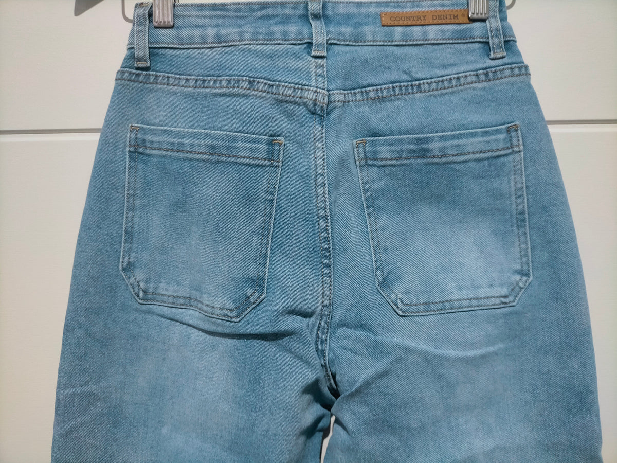 Lou Lou Straight Leg Mum Jeans ~ Vintage Light Blue