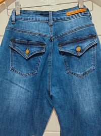 Montana Wide Leg Crop Jeans mid blue – flat lay close-up of back pocket detail and distress colouring