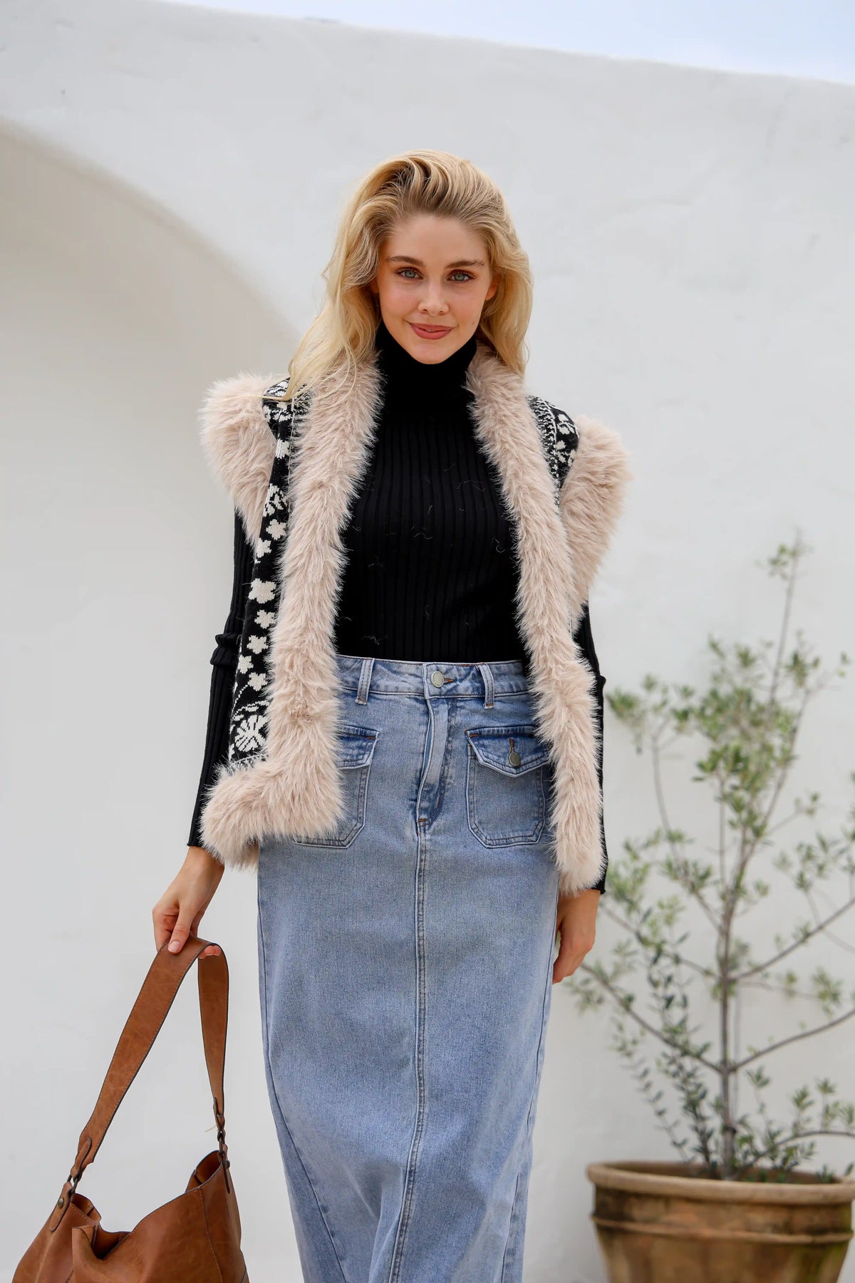 Coachella Lombard Vest Black