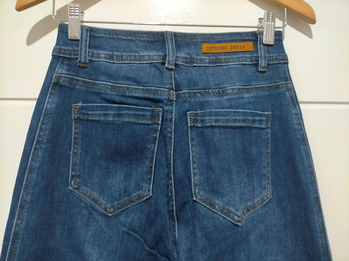 Sailor Wide Leg Pocket Jeans dark blue – flat lay close-up of back pocket detail
