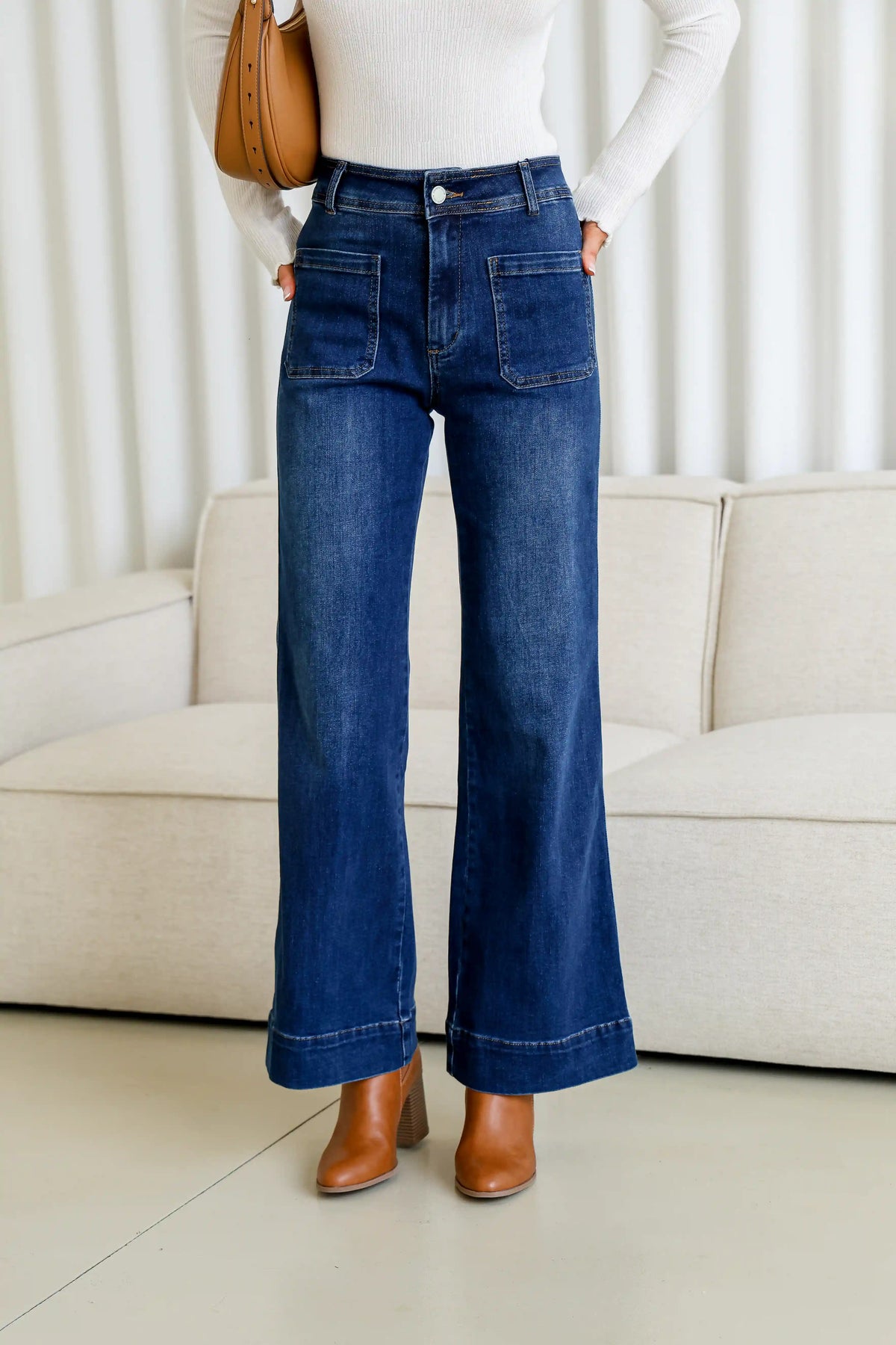 Sailor Wide Leg Pocket Jeans dark blue by Country Denim – model front close-up shot