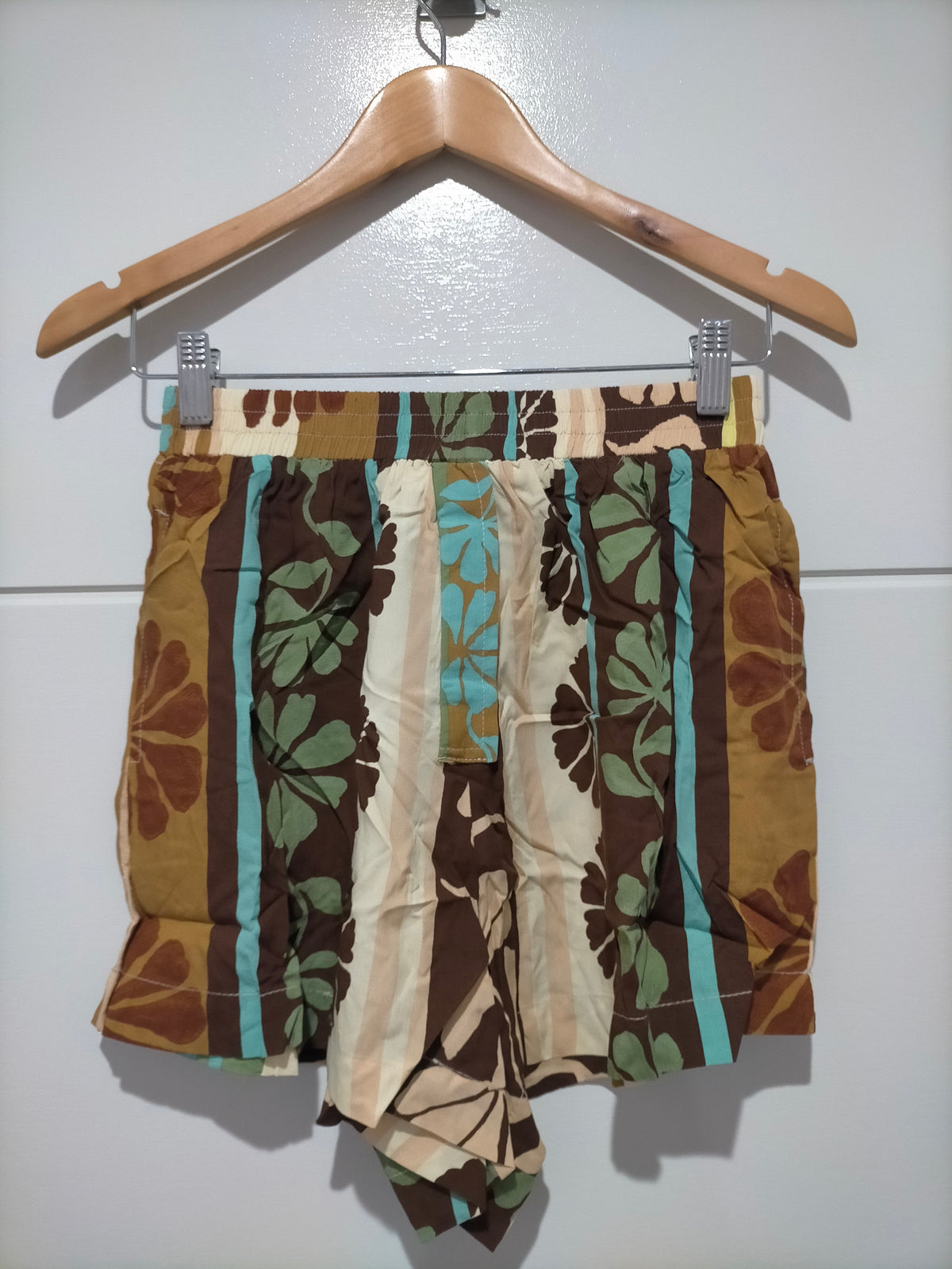 Flora Shorts Cacao Mist Print