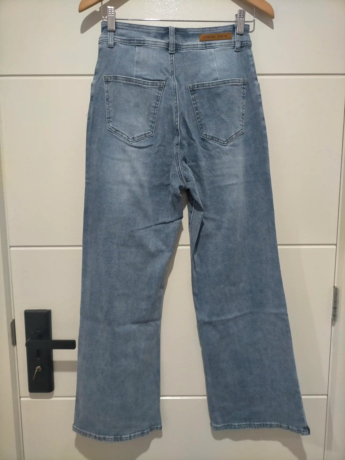 J-Lo Wide Leg Crop Jeans ~ Vintage Mid Blue