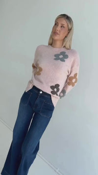 Video of Sacha Daisy Knit Jumper blush by Miss Marlow – fit, movement and hi-low hem detail
